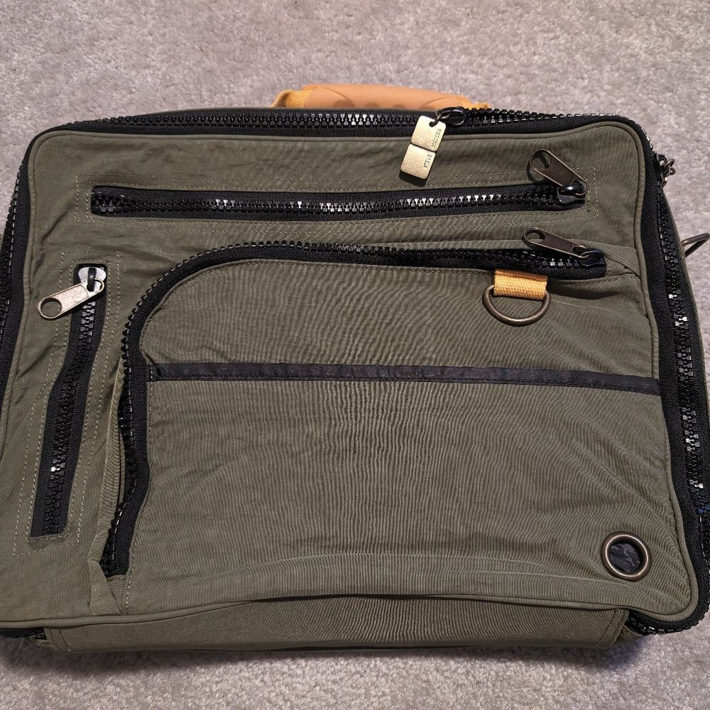 Steve Madden Laptop / Briefcase Bag with multiple compartments